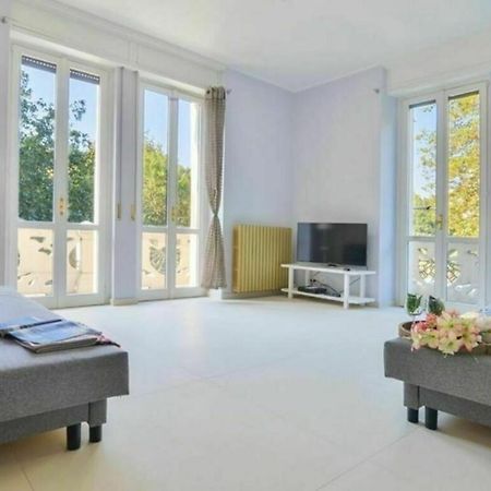 Bacone Liberty Olimpia Appartement Milaan Buitenkant foto