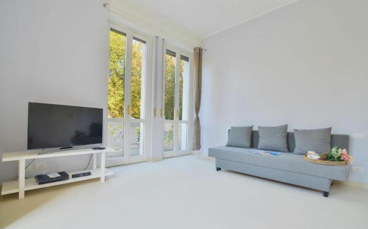 Bacone Liberty Olimpia Appartement Milaan Buitenkant foto